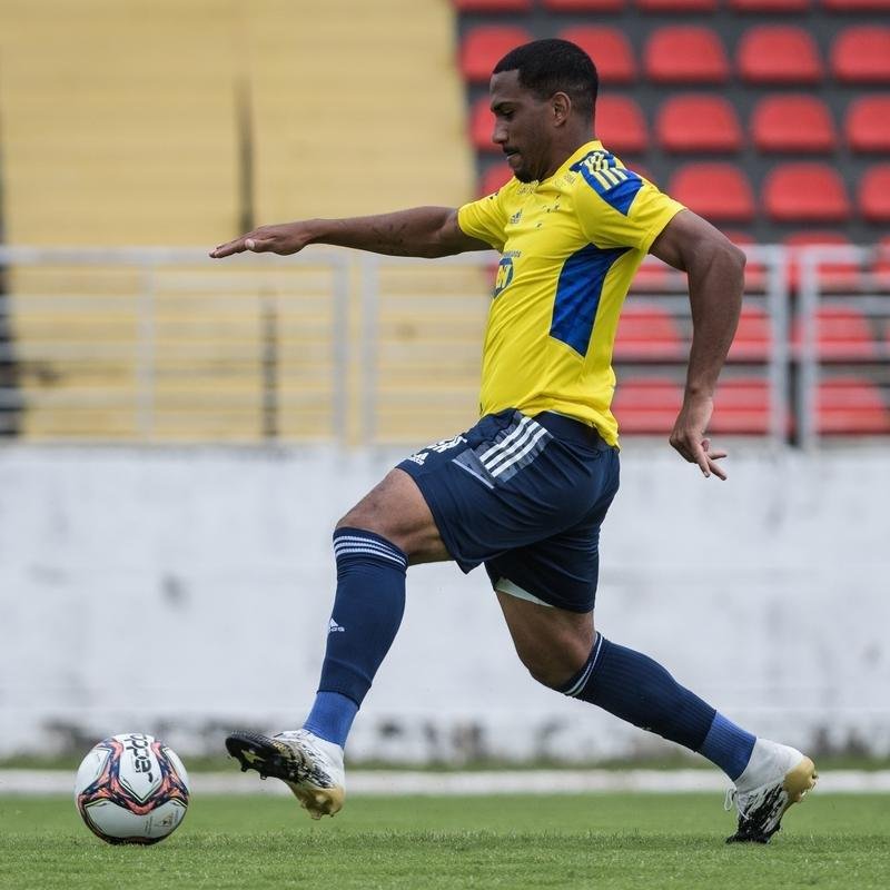 Fotos do treino do Cruzeiro no estdio Melo, em Varginha, na manh deste sbado (03/04)