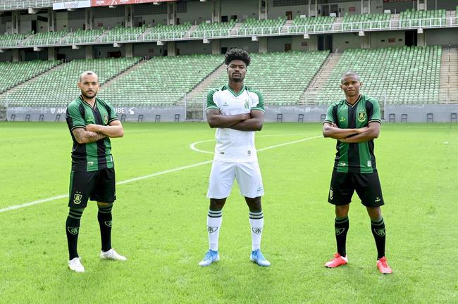 Fotos dos novos uniformes do América