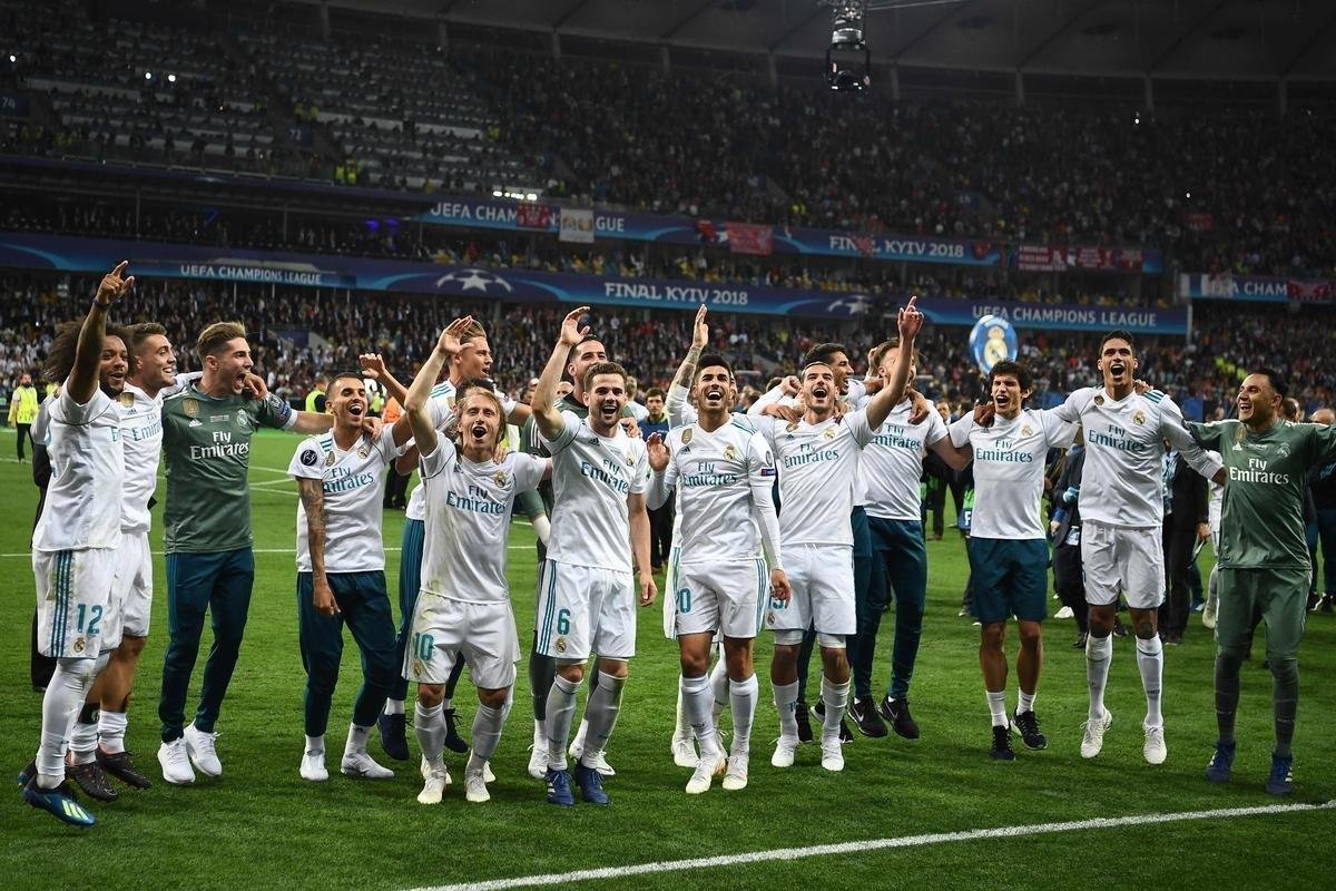 Festa do Real Madrid com a conquista da 13 Liga dos Campees, a terceira de forma seguida