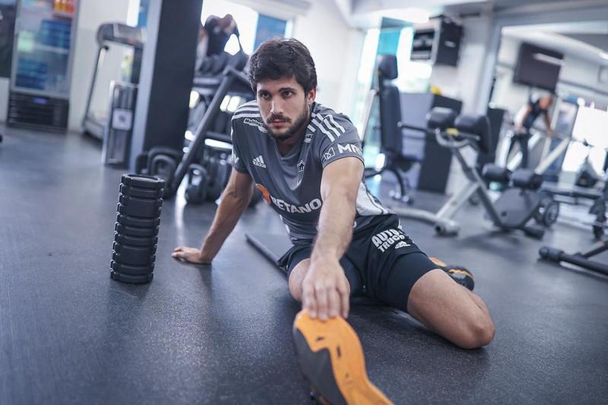 Atltico treina na Cidade do Galo sob o comando de Lucas Gonalves, tcnico interino permanente. Turco Mohamed foi demitido na manh desta sexta-feira (22).