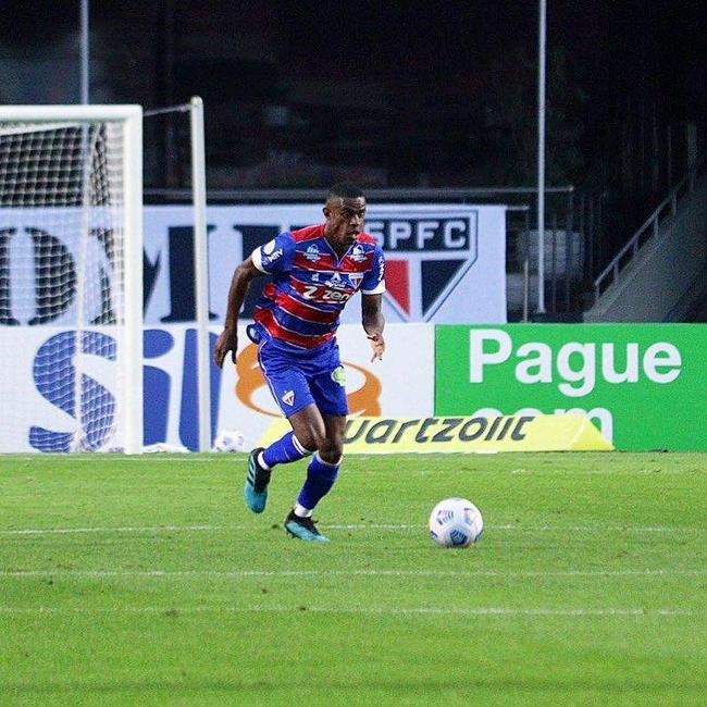 D�VIDA - Marcelo Benevenuto (zagueiro) - entorse no tornozelo direito