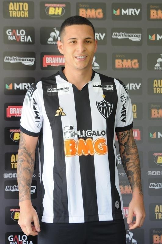 Fotos da apresentao do lateral-esquerdo Guilherme Arana ao Atltico, na Cidade do Galo. Jogador de 22 anos assinou contrato de emprstimo at meados de 2021