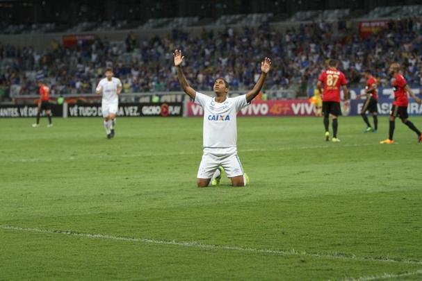 Imagens da partida entre Cruzeiro e Sport, duelo vlido pela 21 rodada da Srie A do Campeonato Brasileiro