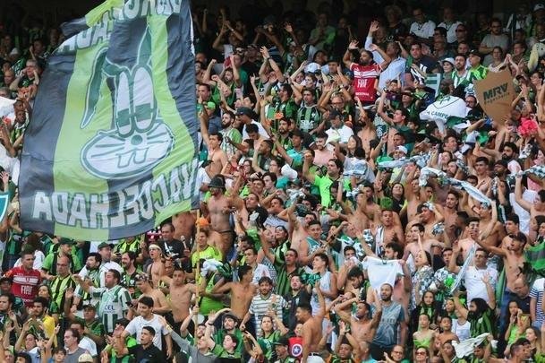 Festa do Amrica e da torcida no Independncia com o bi da Srie B em 2017