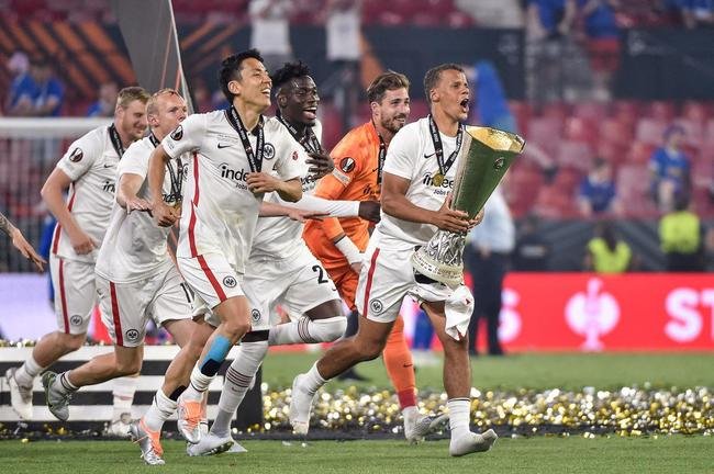 Eintracht bate o Rangers nos pnaltis, em Sevilla, e fatura a Liga Europa 