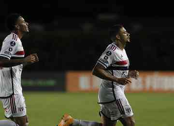 Meia-atacante se destaca com gol e duas assistências nos últimos dois jogos e retoma protagonismo no Tricolor