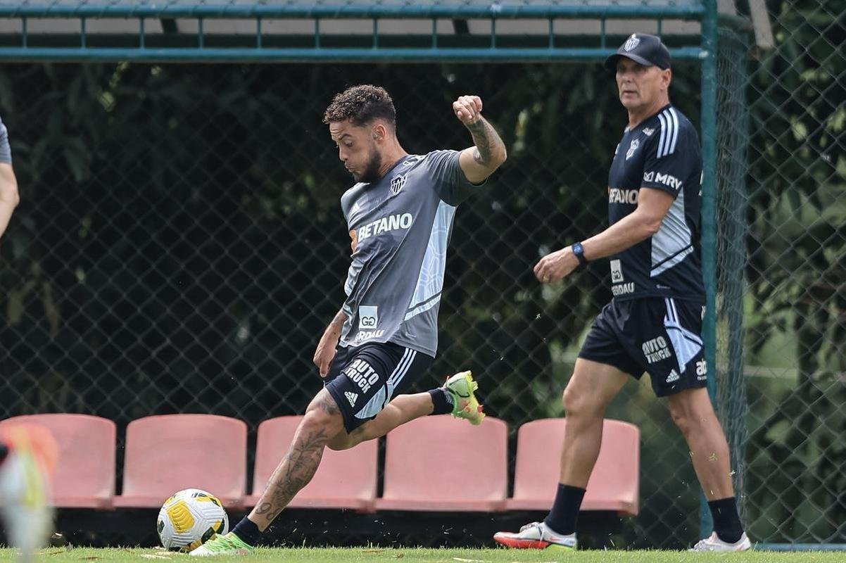 Na manh deste domingo (25/9), o Atltico concluiu mais um treino para encarar o Palmeiras, em partida vlida pela 28 rodada da Srie A do Campeonato Brasileiro.