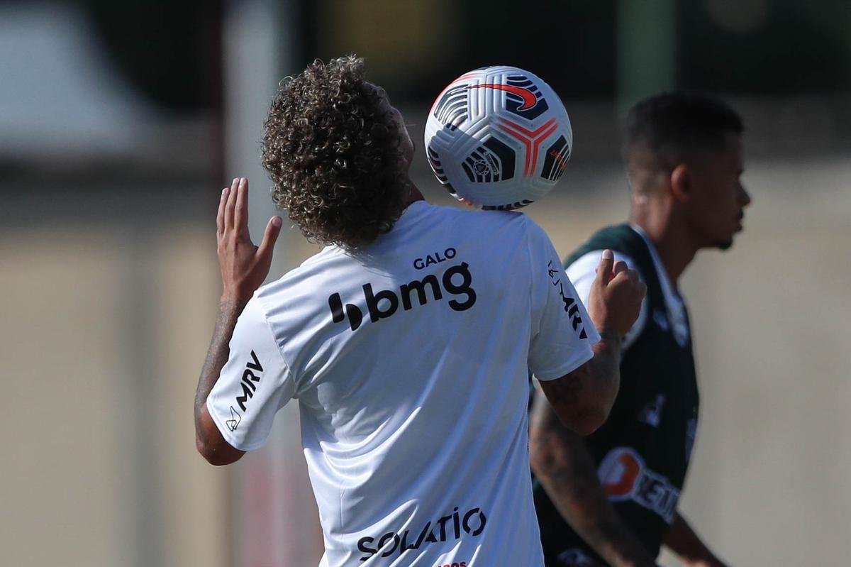 Atlético teve atividade no Estádio Olímpico Brígido Iriarte, em Caracas, antes da estreia na Libertadores