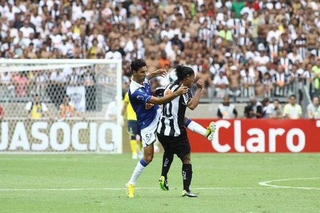 Fotos exclusivas do clssico entre Cruzeiro e Atltico na reabertura do novo Mineiro