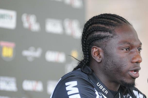 Meia-atacante estava no Junior Barranquilla e assinou contrato com o Atltico at junho de 2023