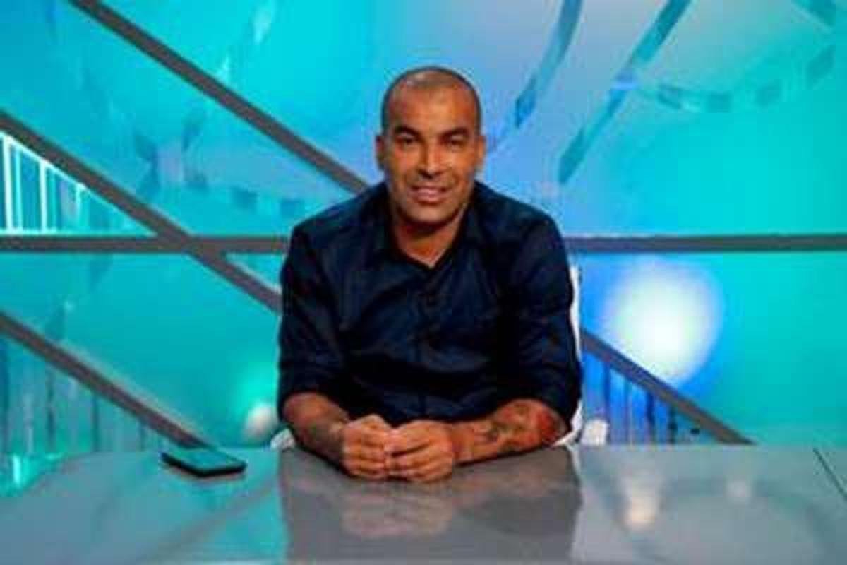 Emerson Sheik assinou com a TV de Silvio Santos