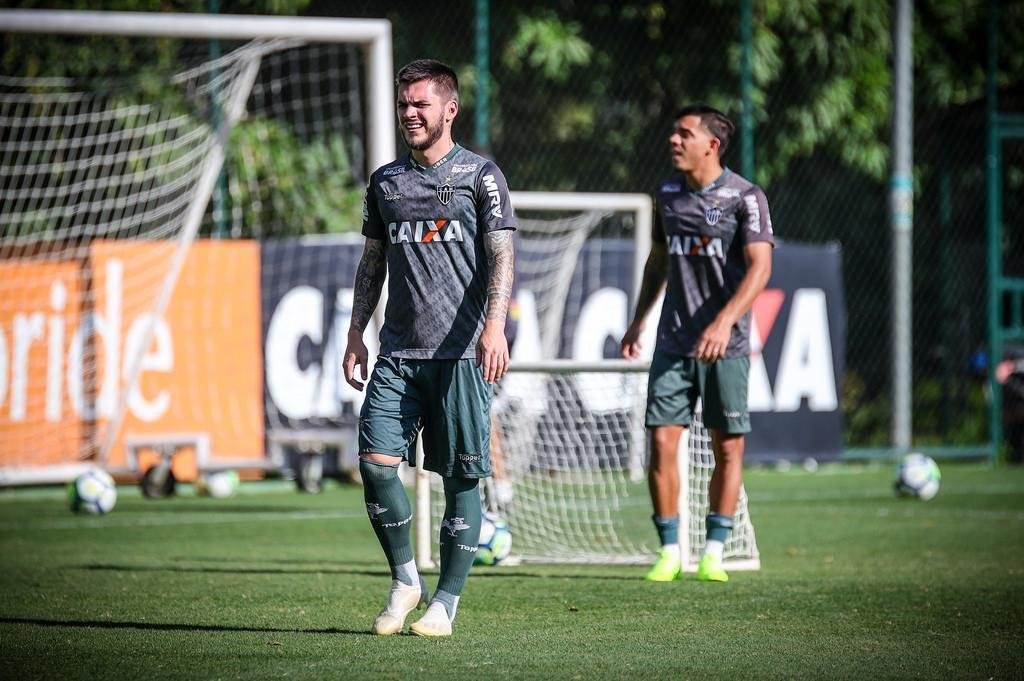 Aps empate no clssico, Atltico volta aos treinos na Cidade do Galo