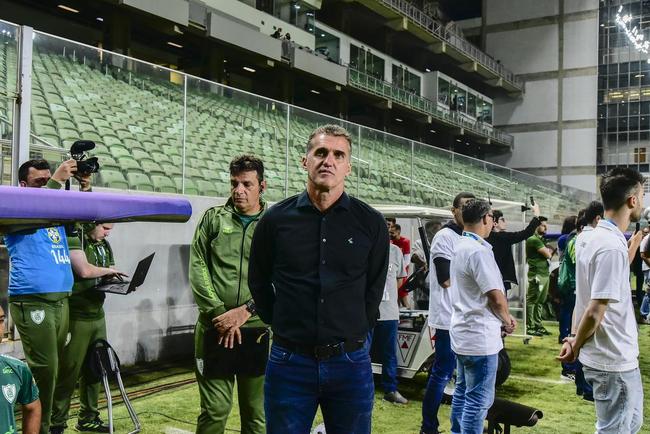 América x Coritiba: veja fotos do jogo no Independência