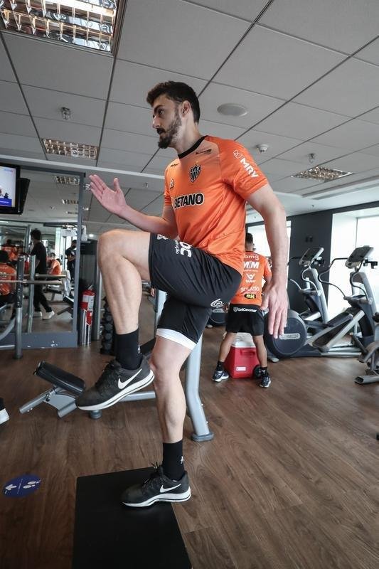 Jogadores do Atltico fizeram uma atividade regenerativa em So Paulo nesta quarta-feira, dia seguinte ao empate por 0 a 0 com o Palmeiras