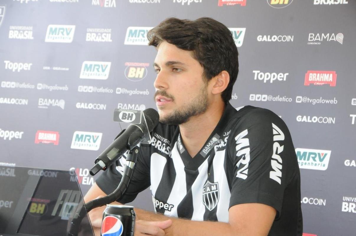 Defensor Igor Rabello deixou o Botafogo para assinar por cinco anos com o Atltico 