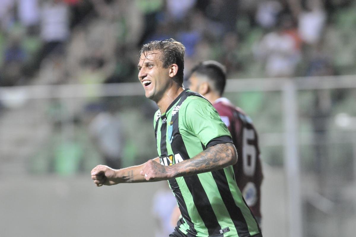 Amrica e Patrocinense se enfrentaram, no Independncia, pela primeira rodada do Campeonato Mineiro