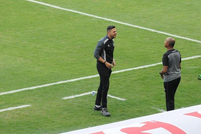 Fotos do jogo entre Cruzeiro e Ponte Preta, no Mineiro, em Belo Horizonte, pela 13 rodada da Srie B do Brasileiro