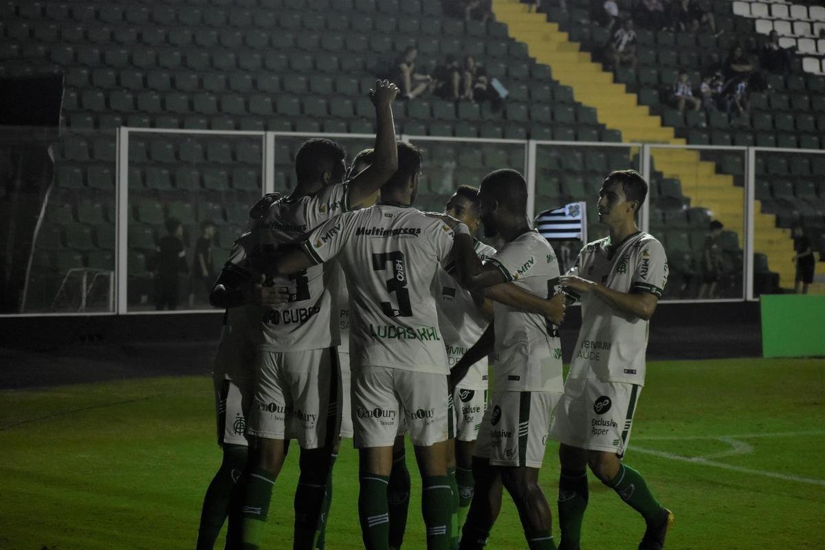 Amrica e Figueirense se enfrentaram pela 28 rodada da Srie B do Campeonato Brasileiro