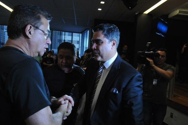 Srgio Sette Cmara recebeu 266 votos, contra 41 de Fabiano Ferreira, da oposio