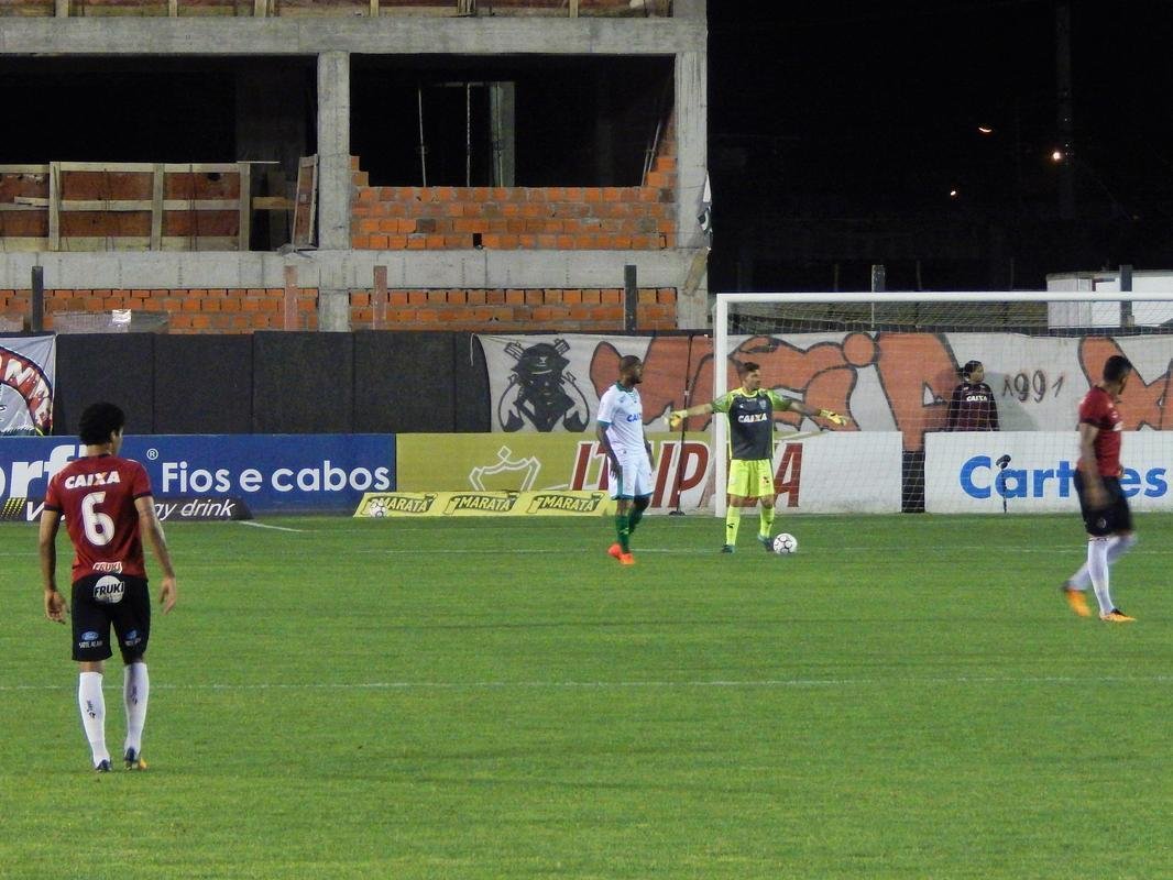 Imagens do jogo entre Brasil de Pelotas e Amrica, no Bento de Freitas, pela 30 rodada da Srie B do Brasileiro