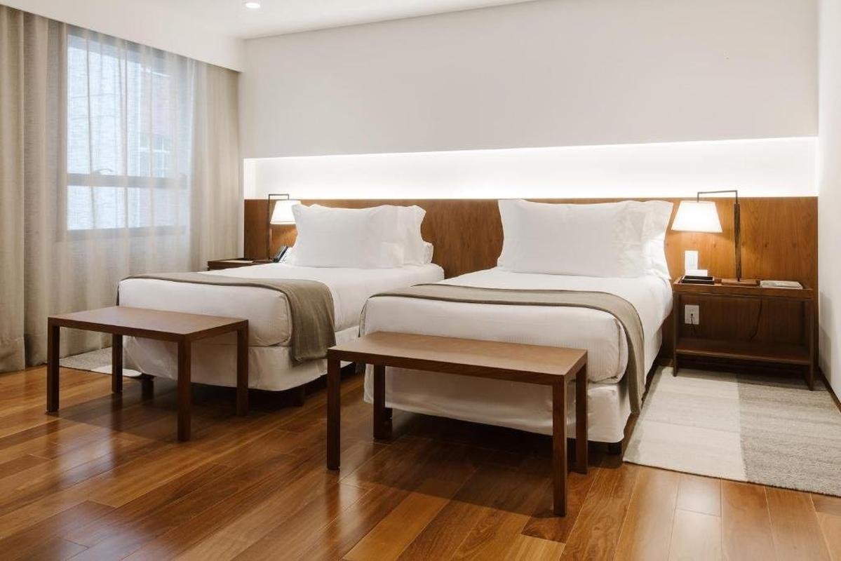 Luxuoso hotel Fasano  a 'casa' de Ronaldo em Belo Horizonte. Dono de 90% da SAF do Cruzeiro se hospeda sempre no local e realiza reunies com sua equipe e parceiros. 