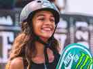 Favorita, Rayssa Leal vence competio de skate no Recife