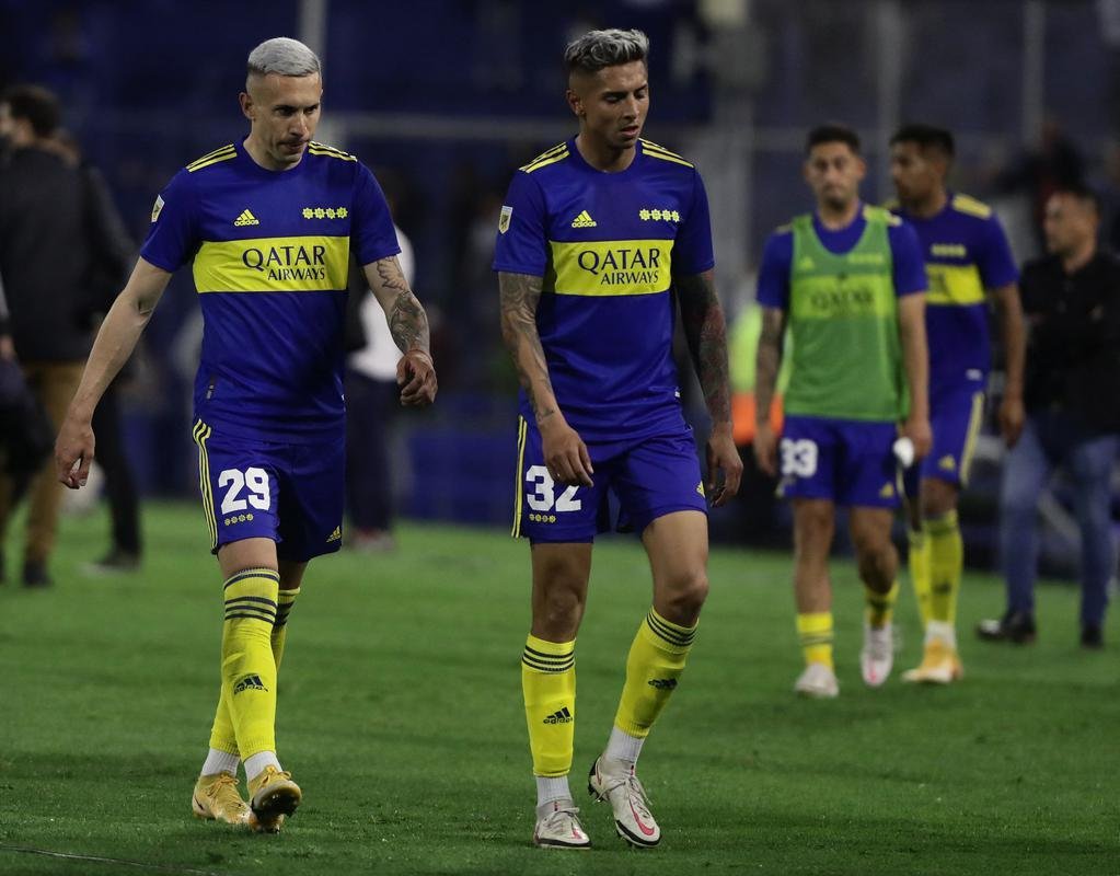 Fotos de Agustn Almendra, volante do Boca Juniors, de 22 anos, que est na mira do Cruzeiro para 2023. Vnculo dele na Argentina vai at junho do prximo ano, o que permite firmar pr-contrato a partir de janeiro com qualquer clube