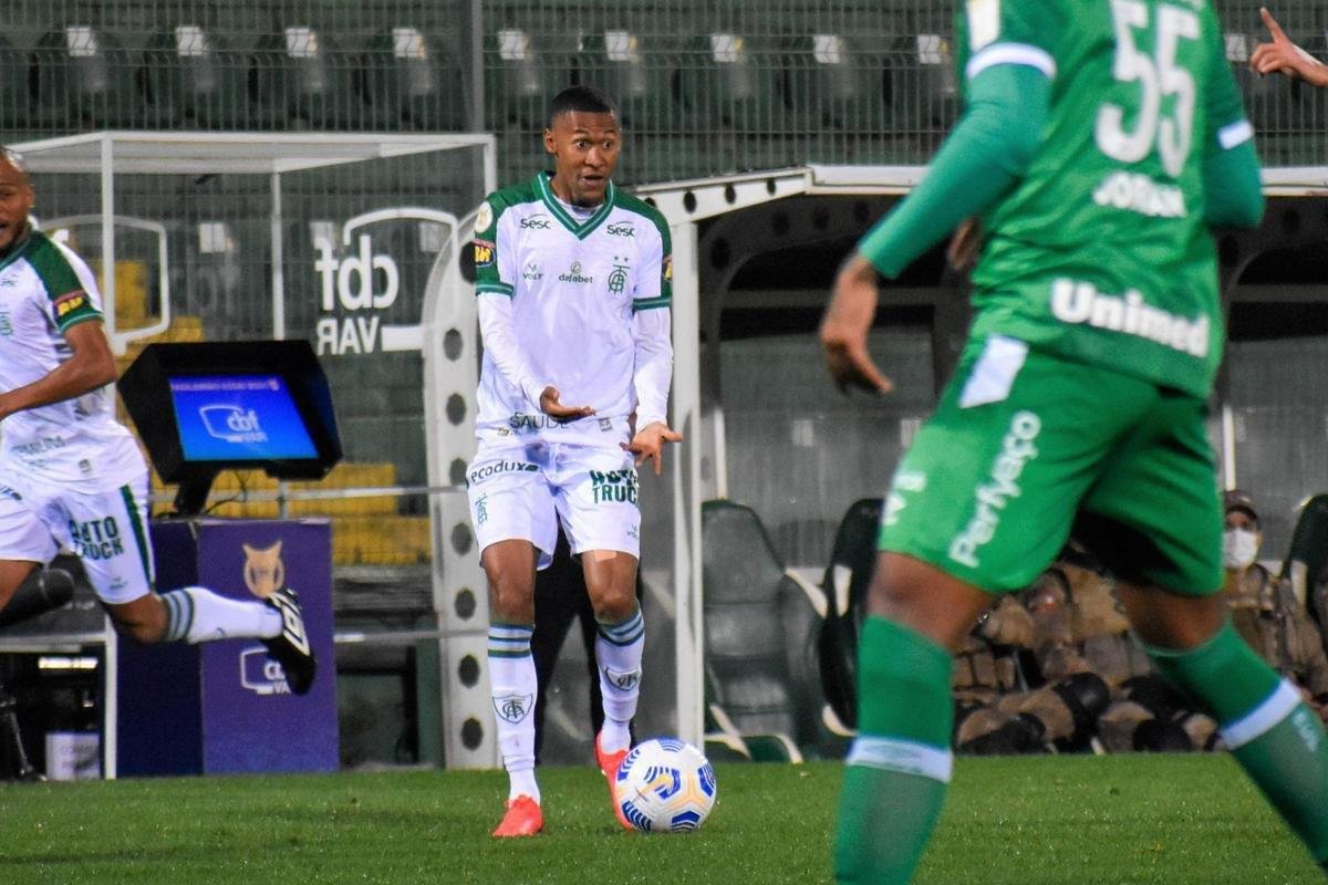 Amrica visitou a Chapecoense na Arena Cond pela 16 rodada do Brasileiro
