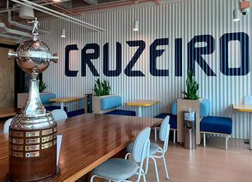 Clube celeste manteve operação de departamentos administrativos na empresa de escritórios compartilhados por um ano
