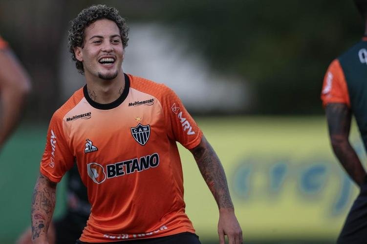 Cuca orientou atividade no CT do Palmeiras, na Barra Funda, em So Paulo 