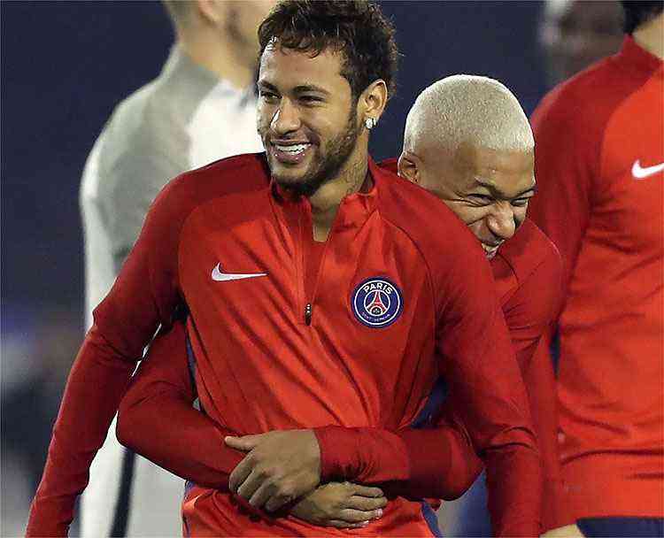 Mbappé revela que 'não é fácil' jogar com Neymar: 'Ele é muito