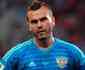 Aps se destacar na Copa, goleiro Akinfeev anuncia aposentadoria da Seleo Russa