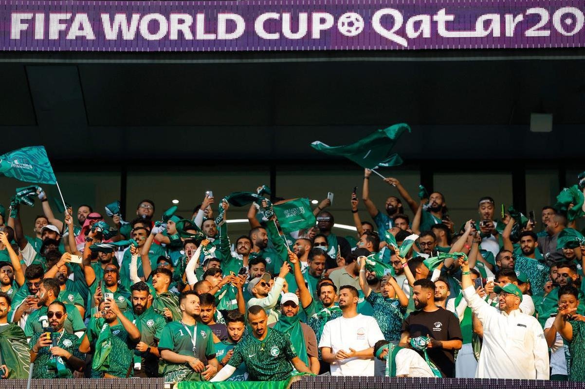 Polnia x Arbia Saudita: fotos da torcida no jogo da Copa do Mundo