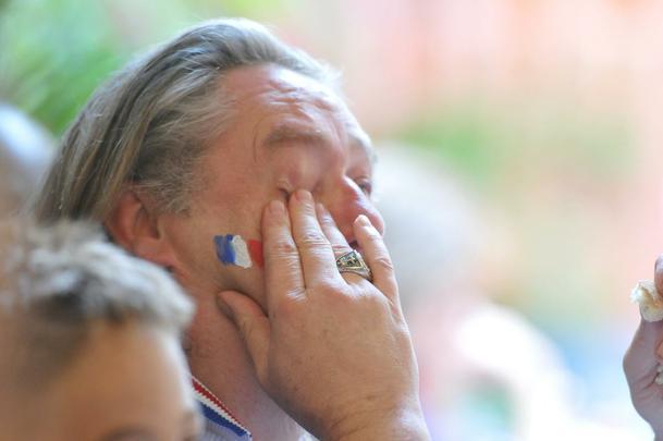 Franceses foram  loucura, em BH, com bicampeonato mundial da seleo na Rssia