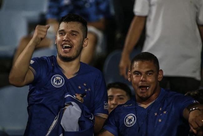 Sampaio Corra x Cruzeiro, no estdio Castelo, em So Lus-MA, pela 27 rodada da Srie B do Campeonato Brasileiro
