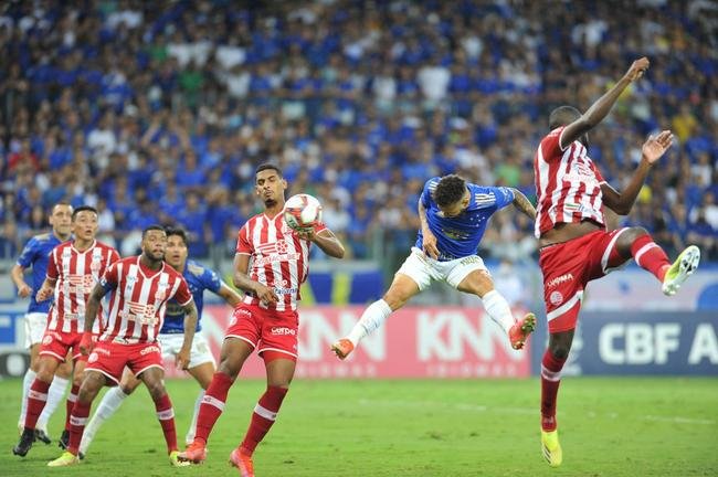 Fotos do jogo entre Cruzeiro e Nutico, no Mineiro, que marcou as despedidas de Rafael Sobis e Ariel Cabra.