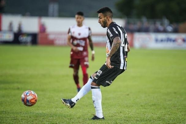 Fotos do duelo entre Patrocinense e Atlético, em Patrocínio, pela nona rodada do Mineiro. Galo venceu a partida por 1 a 0, com gol de Alerrandro, aos 45 minutos do segundo tempo