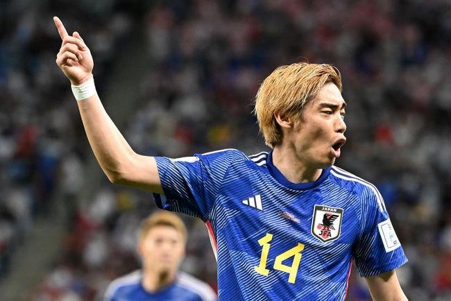 Lances da partida entre Japo e Crocia, pelas oitavas de final da Copa do Mundo.