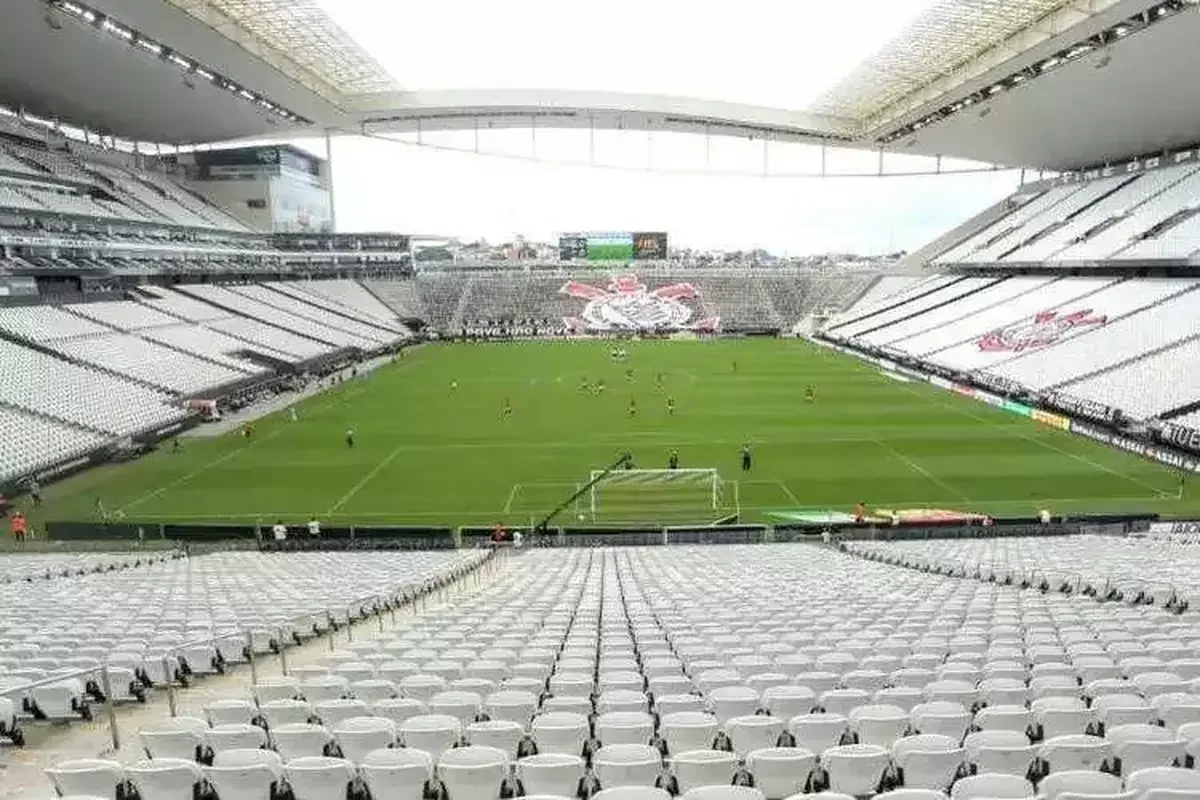 Neo Qumica Arena - valor aproximado de R$ 1,6 bi. Capacidade: 49 mil 
