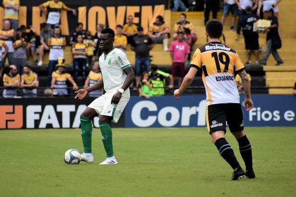 Criciúma e América se enfrentaram no Heriberto Hülse, pela terceira rodada da Série B