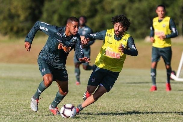 Jogadores do Atltico treinaram no CT do Danubio, em Montevidu, nesta tera-feira