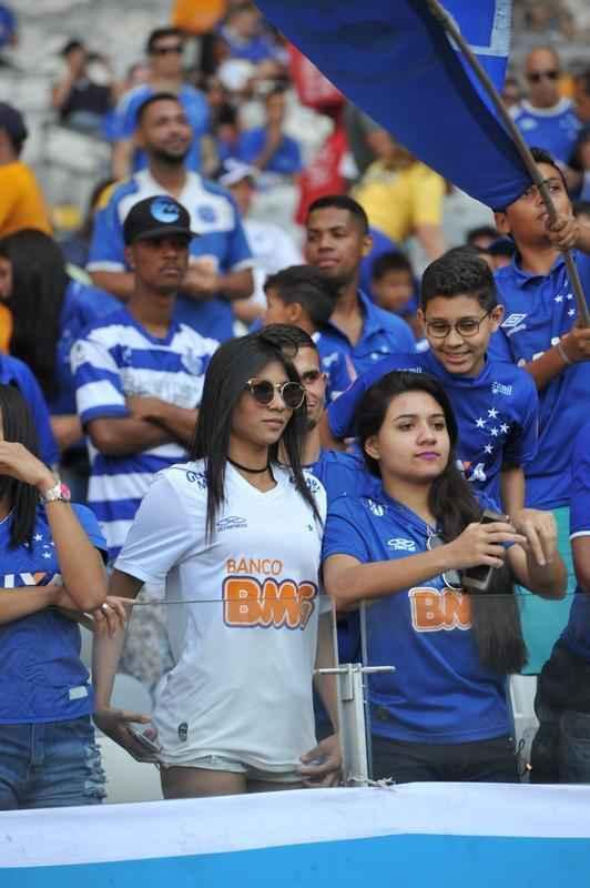 Torcedores de Cruzeiro e Botafogo, no Mineiro, em duelo pela 19 rodada do Brasileiro