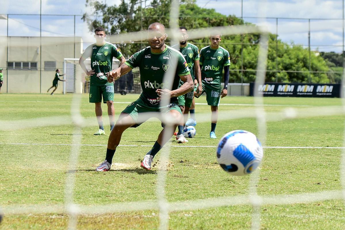 Jogadores do América prometem muita luta para voltar do Equador com a vaga na bagagem