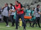 Atlético: Cuca é punido com quatro jogos pelo STJD por ofensa a árbitro