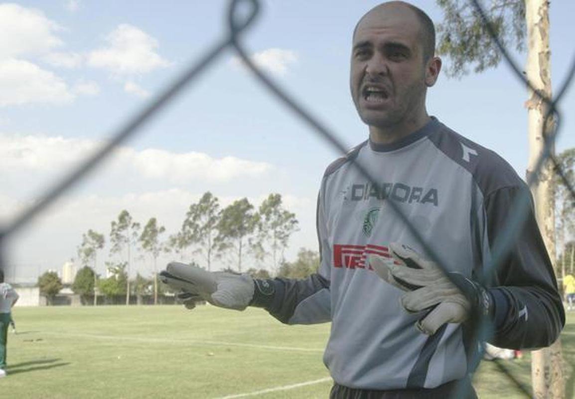 Marcos encerra carreira aps 20 temporadas defendendo o Palmeiras