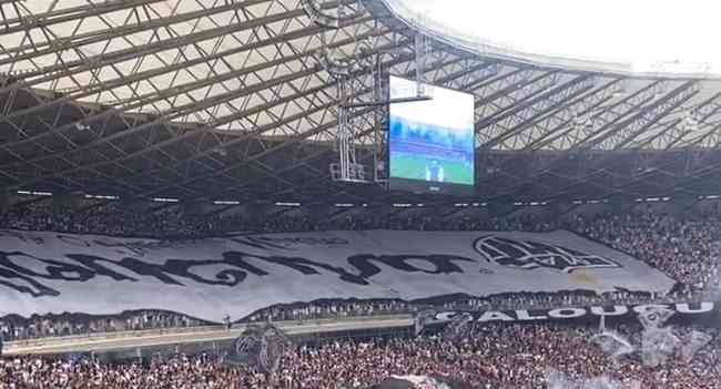 Galoucura errou ao subir o bandeiro antes do jogo