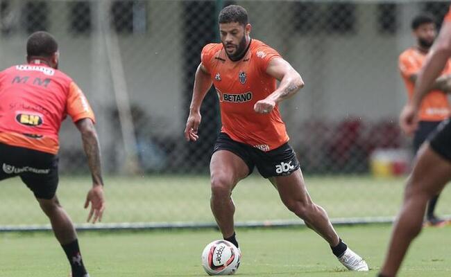 Hulk ser titular do Atltico no jogo com o Patrocinense