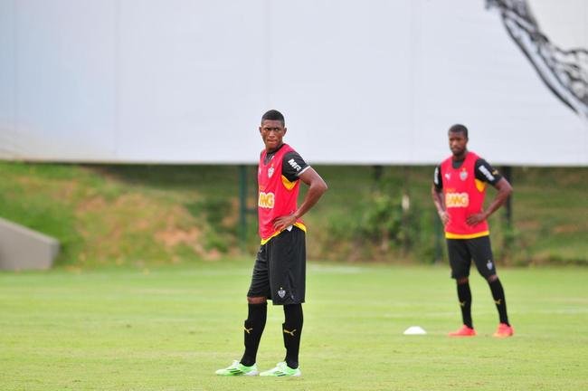 Jesiel (2020) - Revelado pelo Atltico em 2015, Jesiel no teve muito espao no clube e foi emprestado algumas vezes. Em 2018, foi cedido do Kawasaki Frontale, do Japo. Aps se destacar no clube, foi comprado pelos asiticos em 2020. 