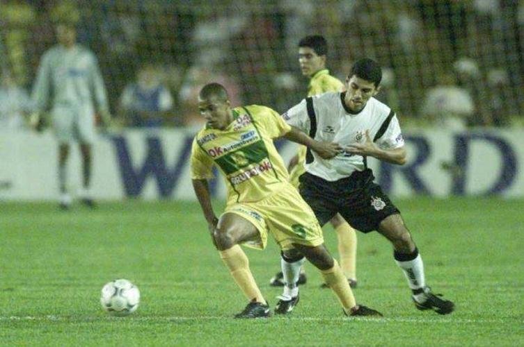 O Brasiliense foi à final da Copa do Brasil apenas uma vez, em 2002, e perdeu o título para o Corinthians.