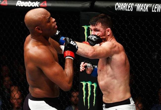 Spider voltou ao UFC com rev�s. Brasileiro chegou a derrubar Bisping com uma joelhada, achou que tinha vencido por nocaute, mas round havia encerrado. No fim, brasileiro acabou perdendo luta por pontos